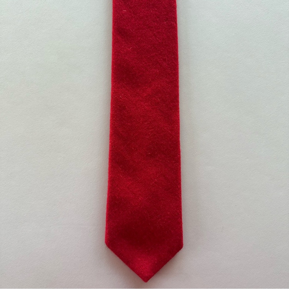 Vintage Yves Saint Laurent Men's Brushed Wool Necktie in Red - Picture 4 of 9